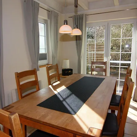 Holiday home Doppelhaushaelfte Strandhaus I In