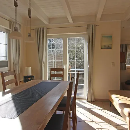 Doppelhaushaelfte Strandhaus I In トラッセンハイデ