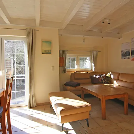 Holiday home Doppelhaushaelfte Strandhaus I In *