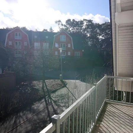 Holiday home Doppelhaushaelfte Strandhaus I In Trassenheide