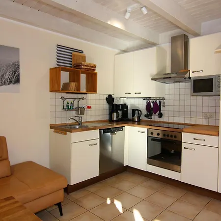 Doppelhaushaelfte Strandhaus I In Dom wakacyjny Trassenheide