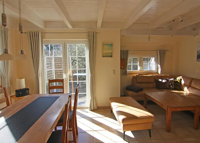 Doppelhaushaelfte Strandhaus I In Tatil Evi